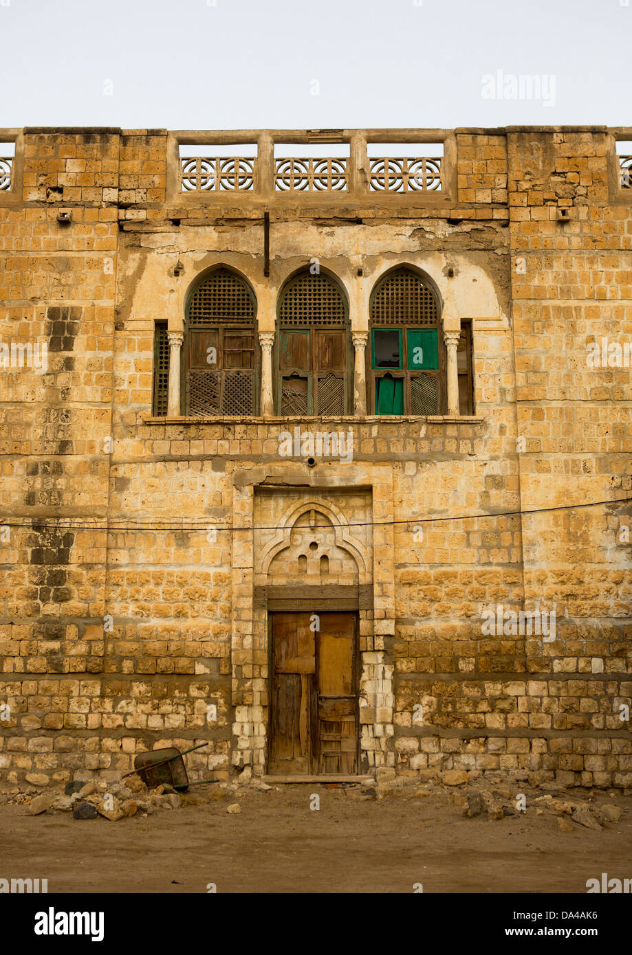 Edificio de arquitectura otomana, Massawa, Eritrea Foto de stock