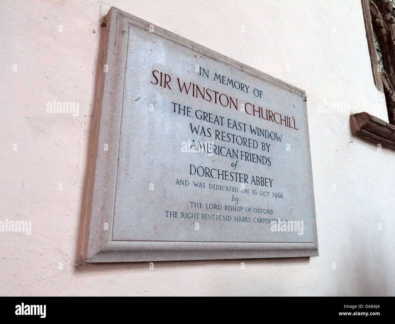 Hermosa Dorchester on Thames la Iglesia de la Abadía de San Pedro y san Pablo, Winston Churchill plaque Foto de stock