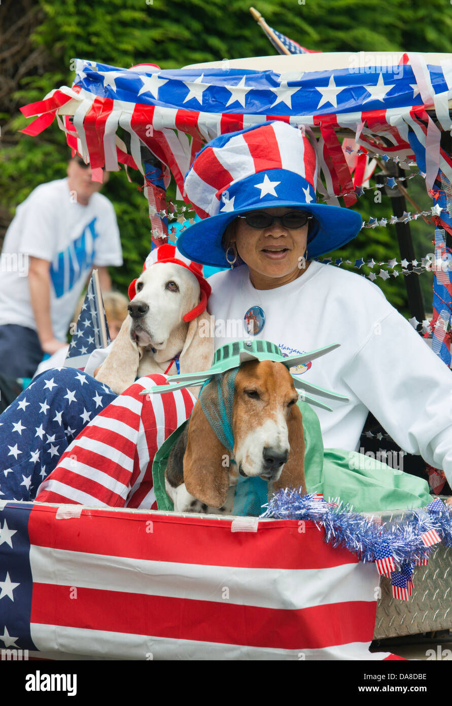 Desfile de perros fotografías e imágenes de alta resolución - Alamy