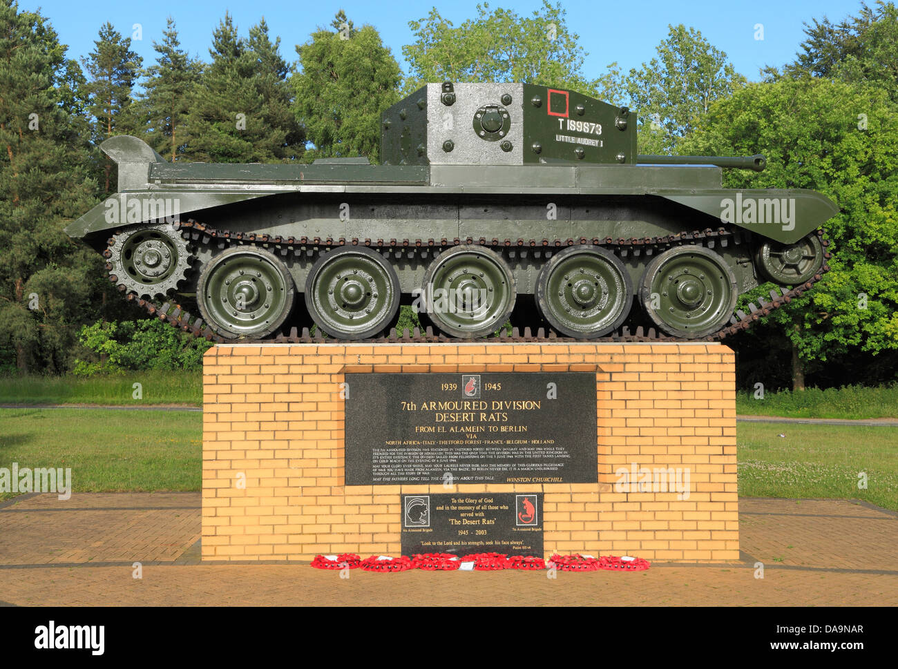 Las Ratas del Desierto Memorial, la 7ª División Acorazada, Bosque de Thetford, Norfolk, Inglaterra, Segunda Guerra Mundial memoriales, regimiento de tanques Foto de stock