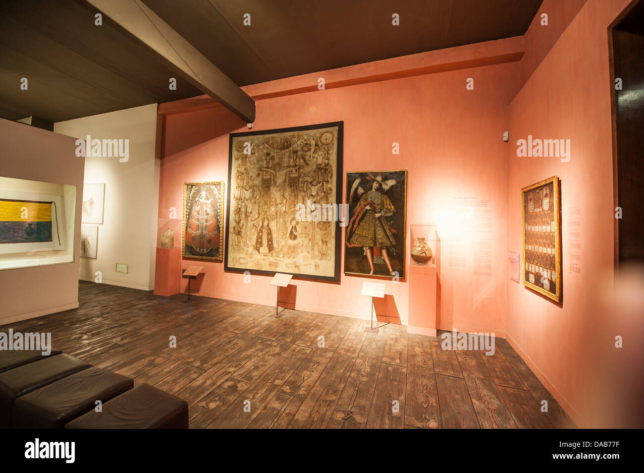 Pinturas precolombinas peru fotografías e imágenes de alta resolución