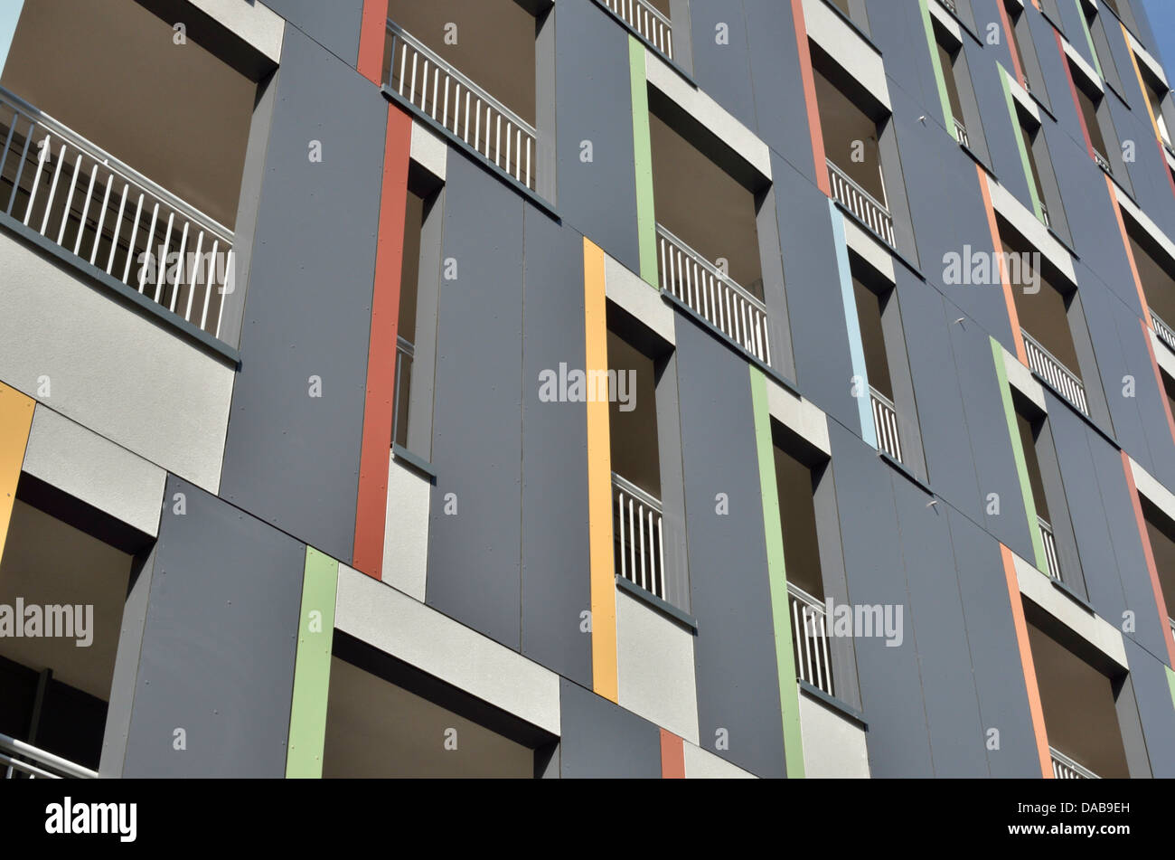 El edificio de apartamentos en la ciudad de enlace de la carretera N1, Londres, Reino Unido. Foto de stock