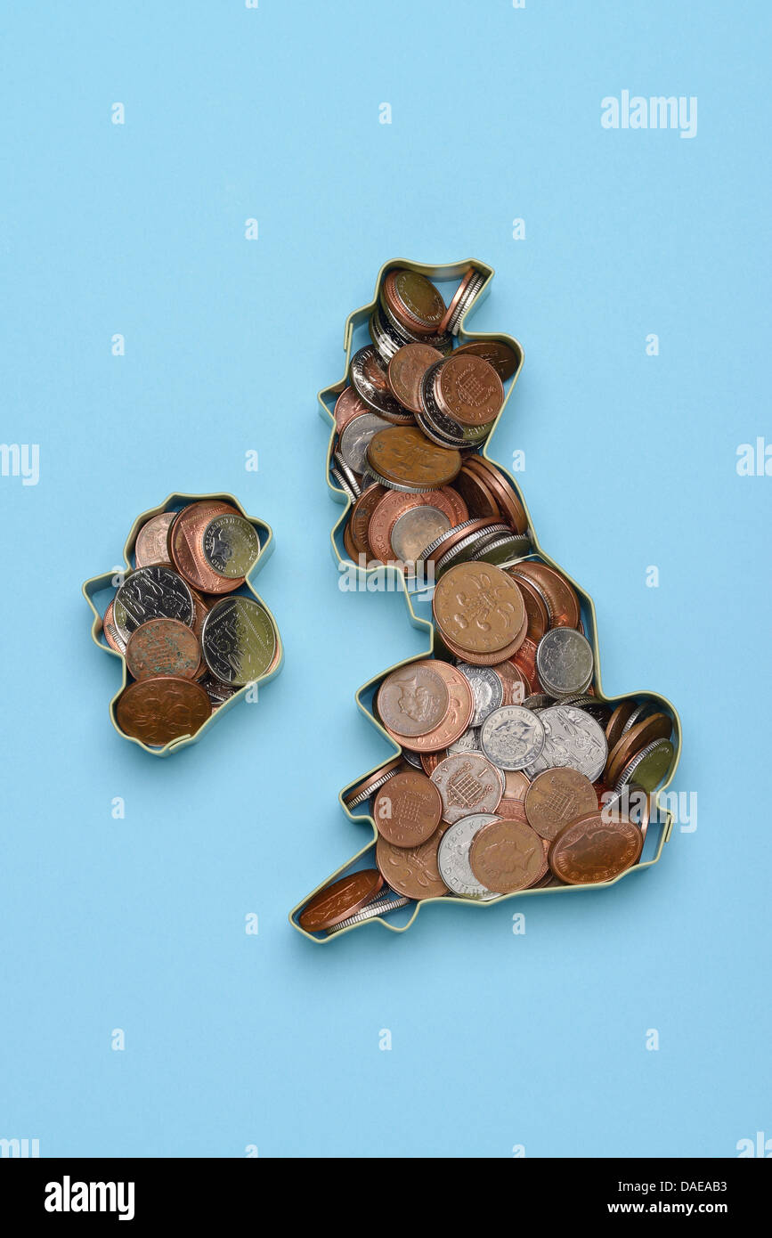 Monedas en la forma de las Islas Británicas, Irlanda y el Reino Unido. Foto de stock