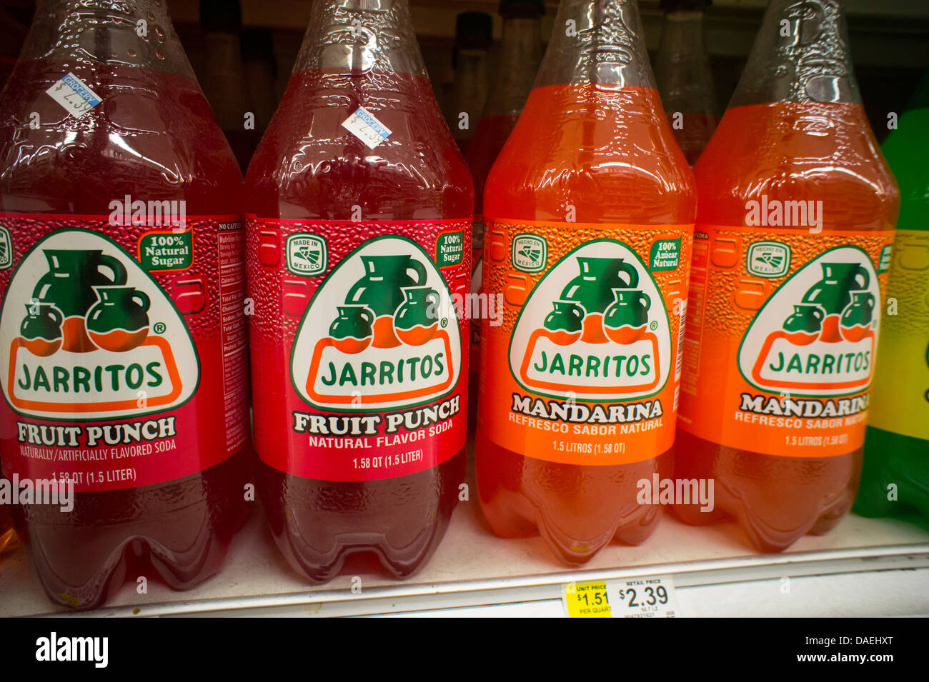 Botella de jarritos fotografías e imágenes de alta resolución Alamy