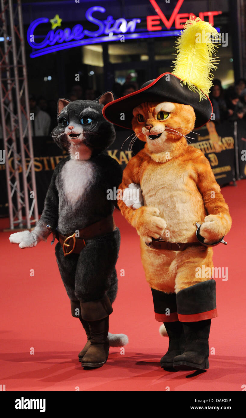 Disfraz gato con botas fotografías e imágenes de alta resolución - Alamy