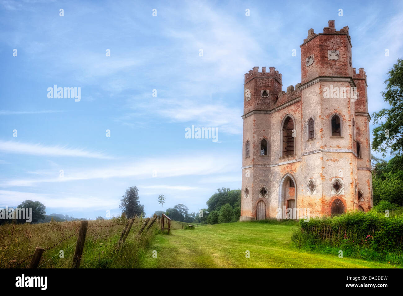 Castillo de Powderham, Torre Mirador, Devon, Reino Unido Foto de stock