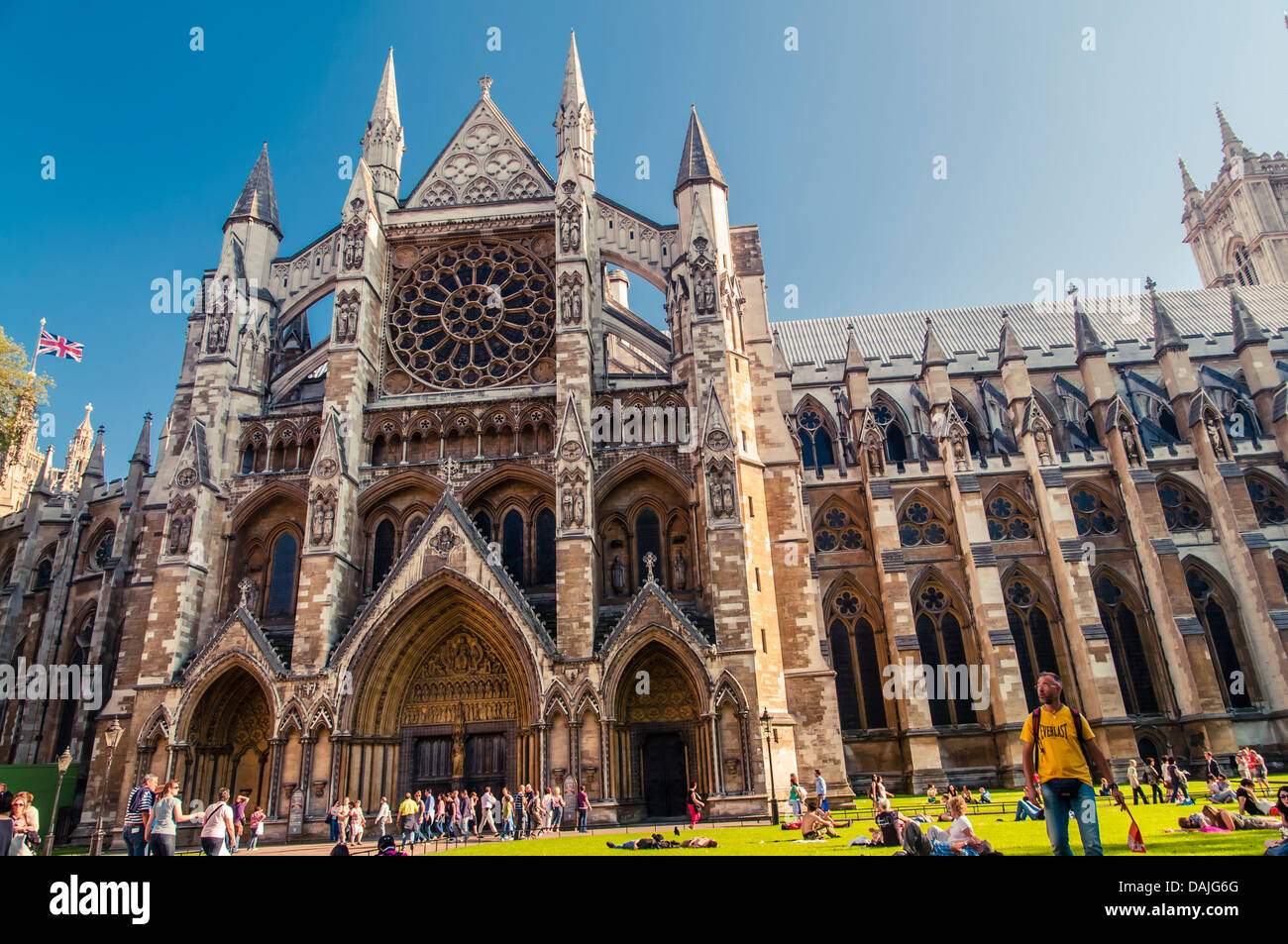 La parte frontal de la catedral de Westminster, Londres, Reino Unido. Foto de stock