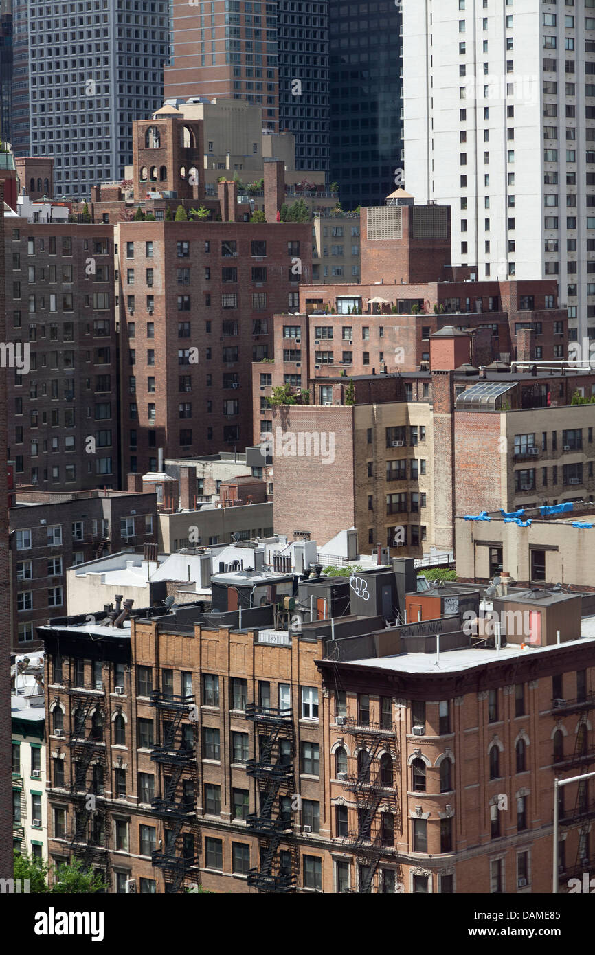 Los techos de las casas en Manhattan, Nueva York, EE.UU. Foto de stock