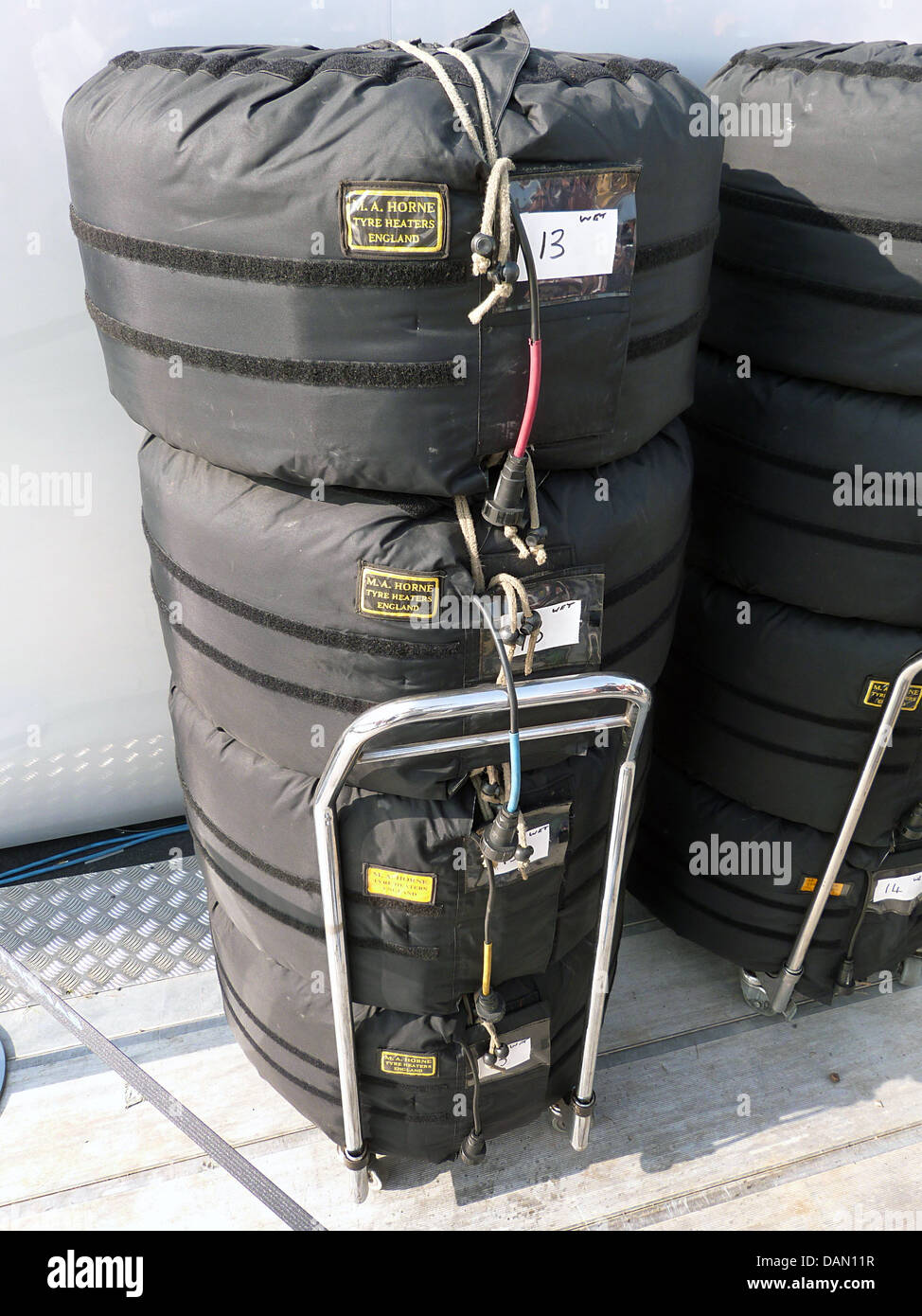 Los calentadores de neumáticos de Fórmula Uno 2013 Foto de stock