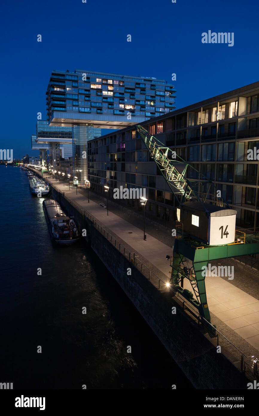 El Rheinauhafen, Rheinau Harbour es un 15.4 hectáreas (38 acres) de proyectos de regeneración urbana en Colonia, Alemania, ubicados a lo largo de t Foto de stock