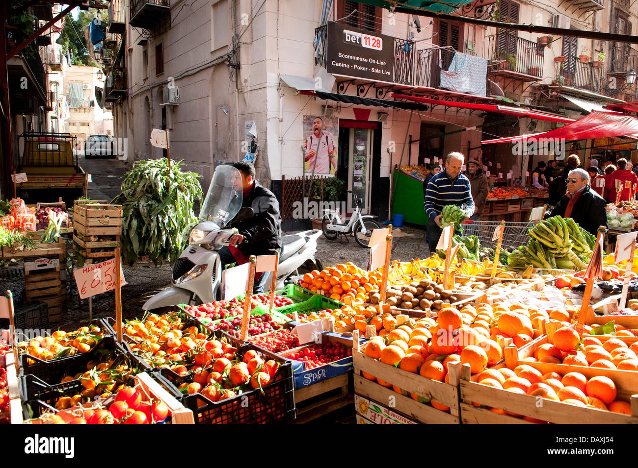 Mercados Il Capo, Palermo, Sicilia, Italia Foto de stock