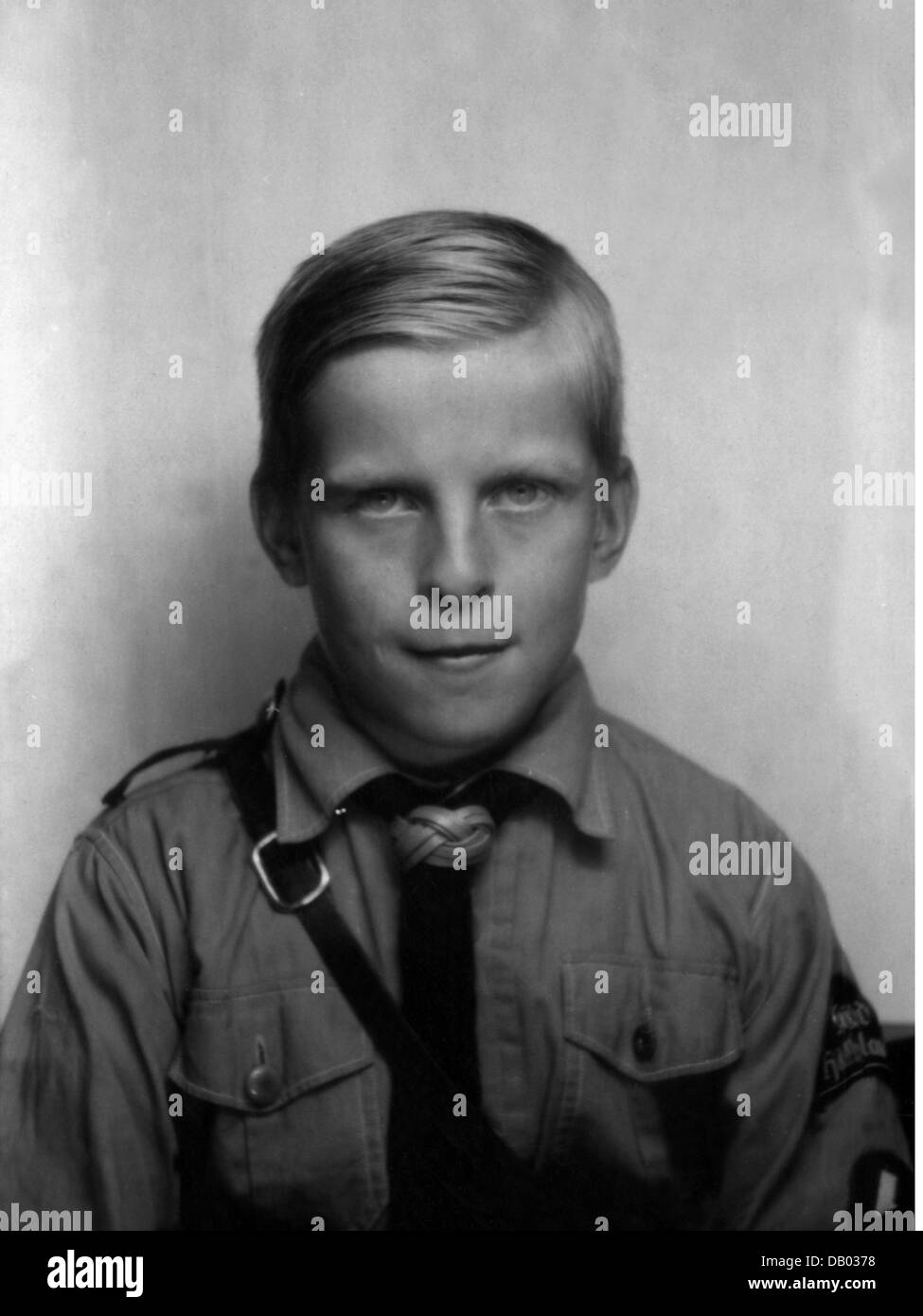 Nacionalsocialismo, organizaciones, Hitler Youth (Hitlerjugend, HJ), German Youth (Deutsches Jungvolk, DJ), boy, retrato, 1943, Derechos adicionales-Clearences-no disponible Foto de stock