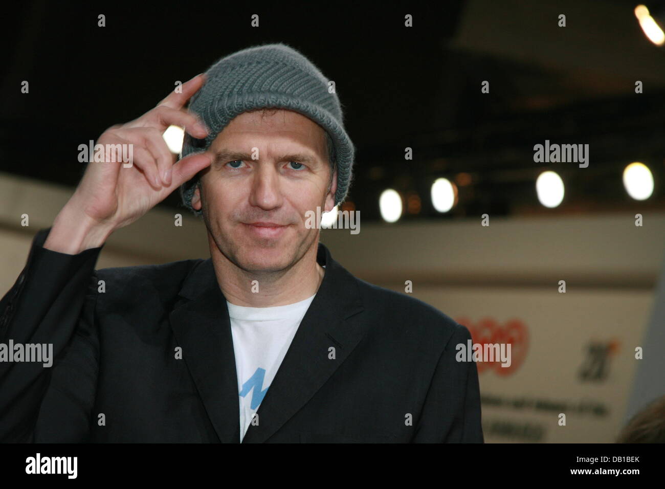 El fotógrafo y cineasta holandés Anton Corbijn llega a la 20ª ceremonia de entrega de los Premios del Cine Europeo en Berlín, el 01 de diciembre de 2007. El European Film Award es otorgado por la Academia de Cine Europeo en 15 categorías. Foto: Jens Kalaene Foto de stock