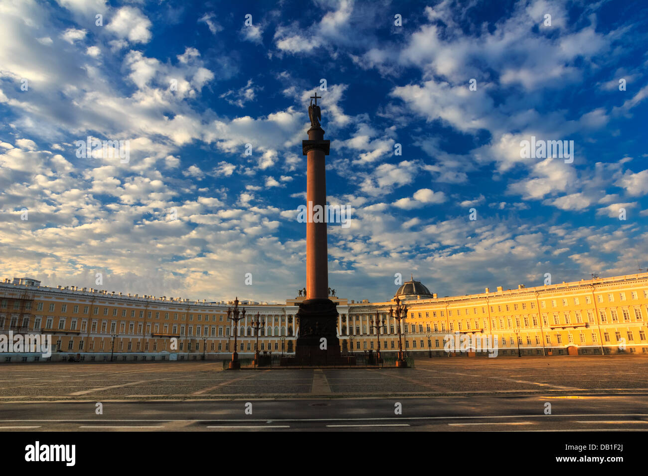Mañana en la plaza del palacio, San Petersburgo, Rusia Foto de stock