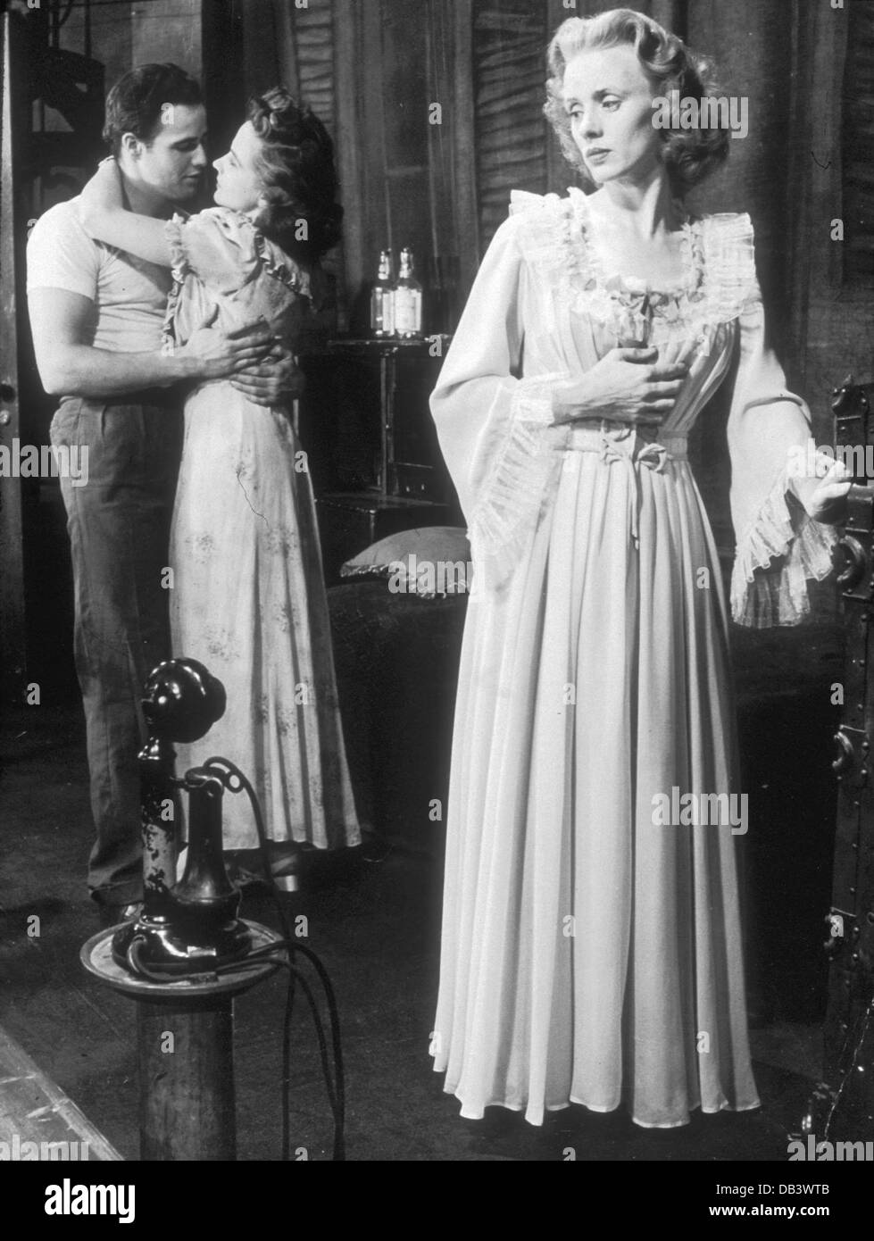 Un tranvía llamado deseo Warner Bros., 1951. Dirigida por Elia Kazan con Vivien Leigh, Marlon Un tranvía llamado deseo Warner Bros., 1951. Dirigida por Elia Kazan con Vivien Leigh, Marlon