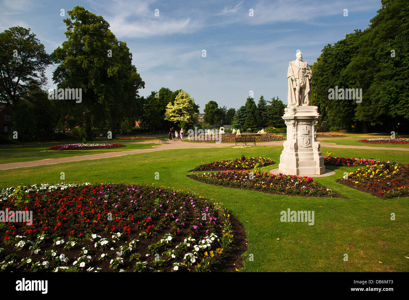 Beacon Park, con la estatua del Rey Eduardo VII, Lichfield, Staffordshire, Inglaterra, Reino Unido. Foto de stock