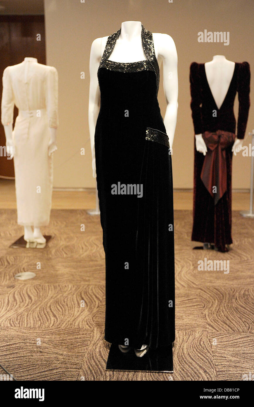 Princess diana in black dress fotografías e imágenes de alta resolución -  Alamy