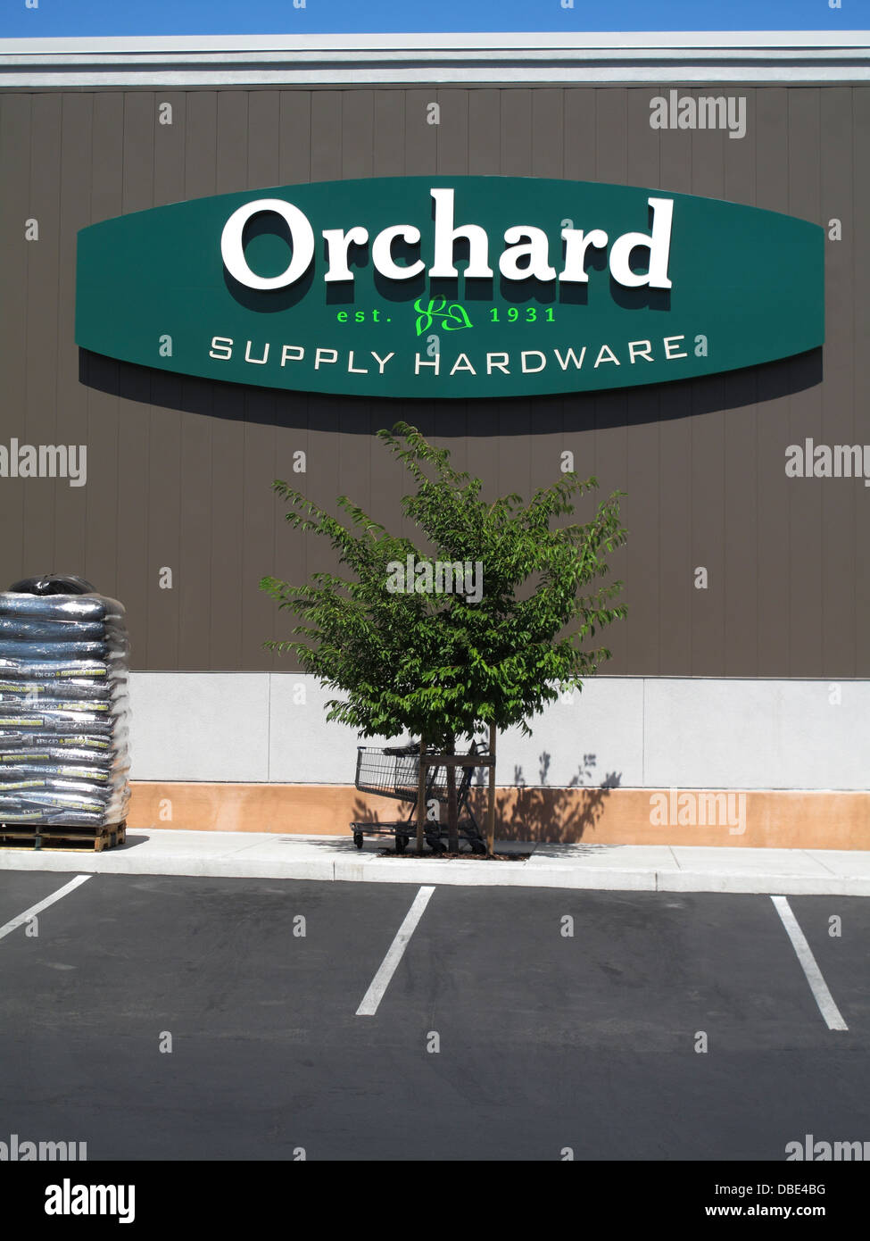 Orchard Supply Hardware Store firmar en Princeton Plaza en San Jose, California Foto de stock