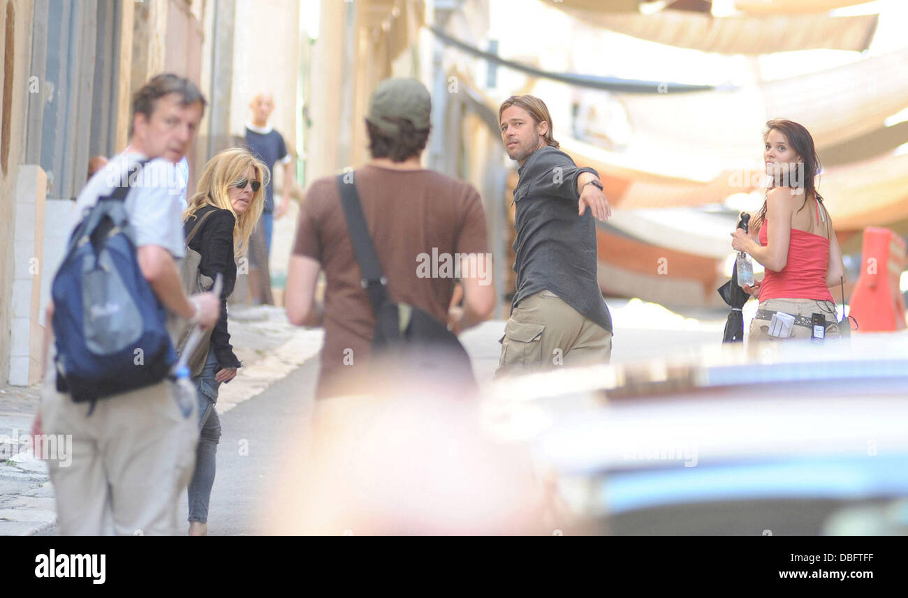 Brad Pitt en la película la ubicación de su nueva película, 'Guerra Mundial Z'. En Valletta, Malta - 15.06.11 Foto de stock