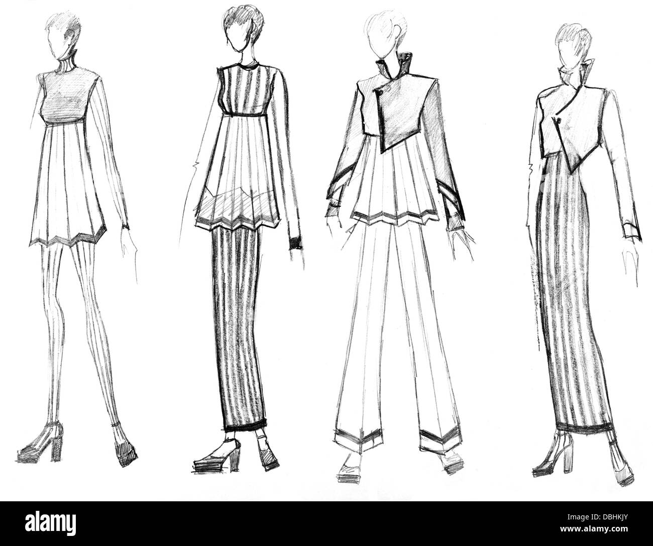 Boceto de moda modelo - Gama de ropa femenina de rayas Fotografía de stock  - Alamy