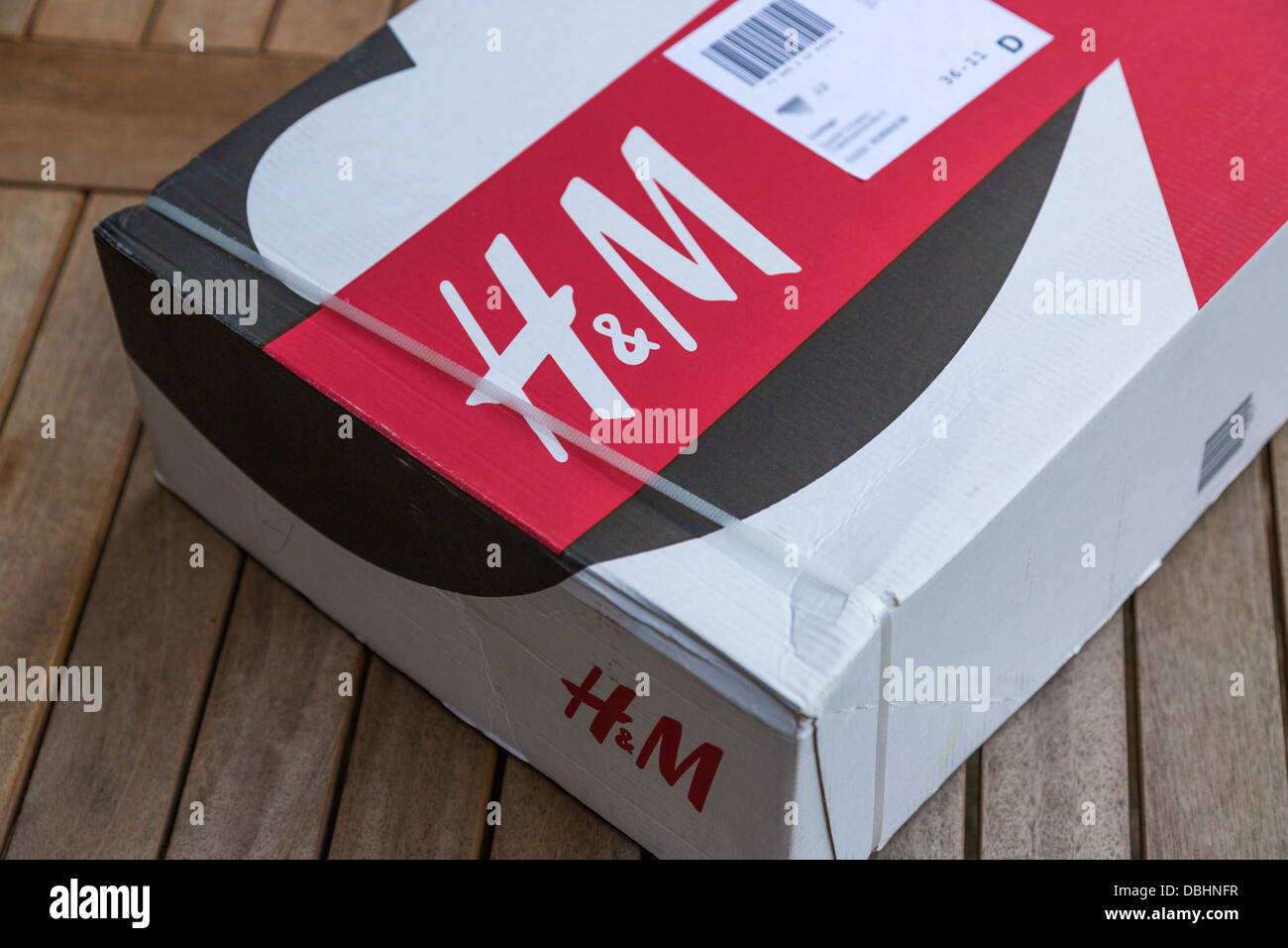 Paquete de minorista de H&M. Foto de stock