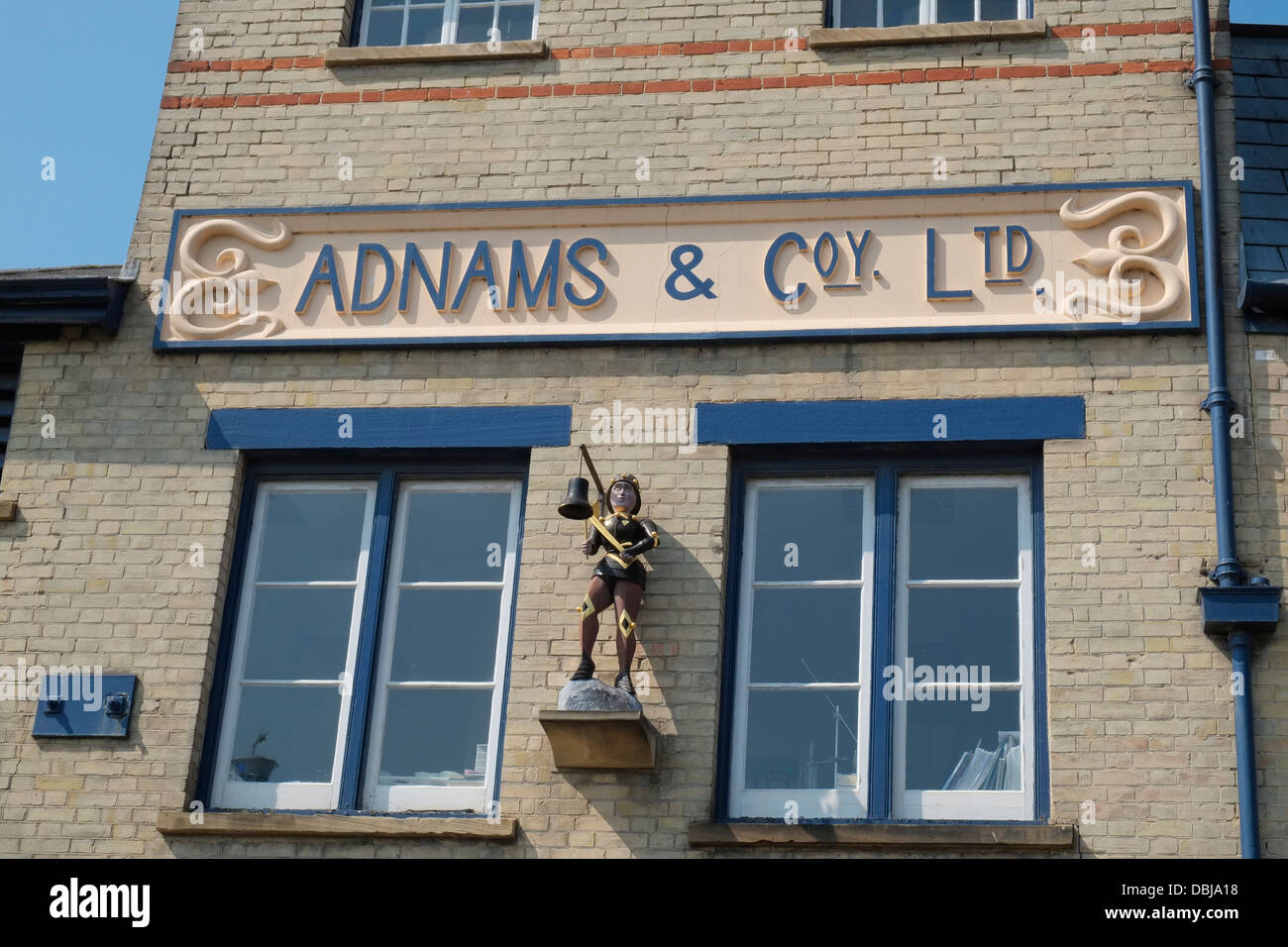 Cervecería Adnams" único, Southwold Bay, Suffolk, Inglaterra. Foto de stock