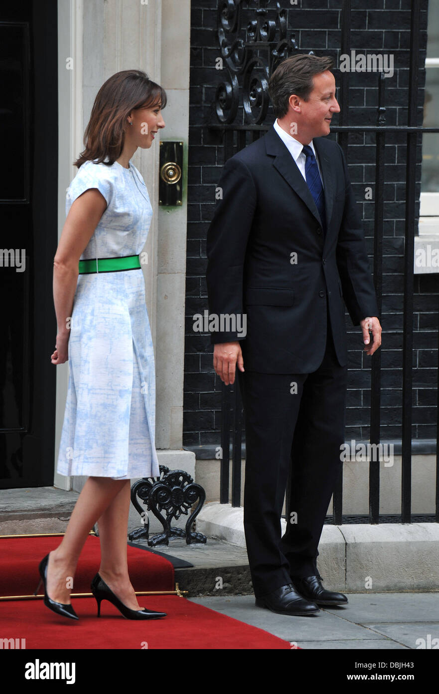 David Cameron, Samantha Cameron, el Duque de Edimburgo, el cumpleaños número 90 de Downing Street - recepción. Londres, Inglaterra - 21.06.11 Foto de stock