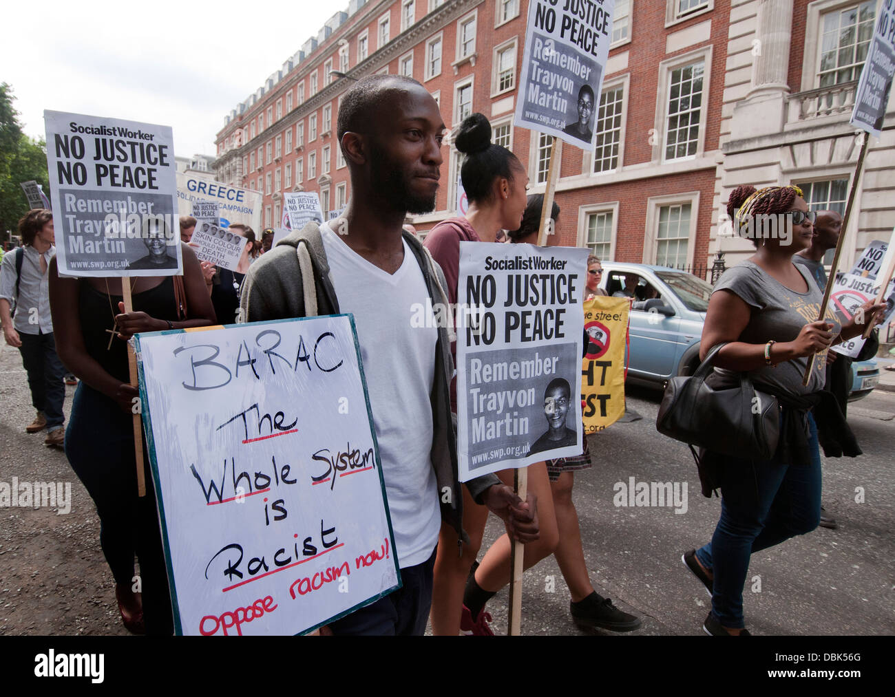 Londres Marcha y manifestación mundial contra el Racismo y la injusticia tras la absolución de George Zimmerman disparó y mató a Trayvon Martin Foto de stock