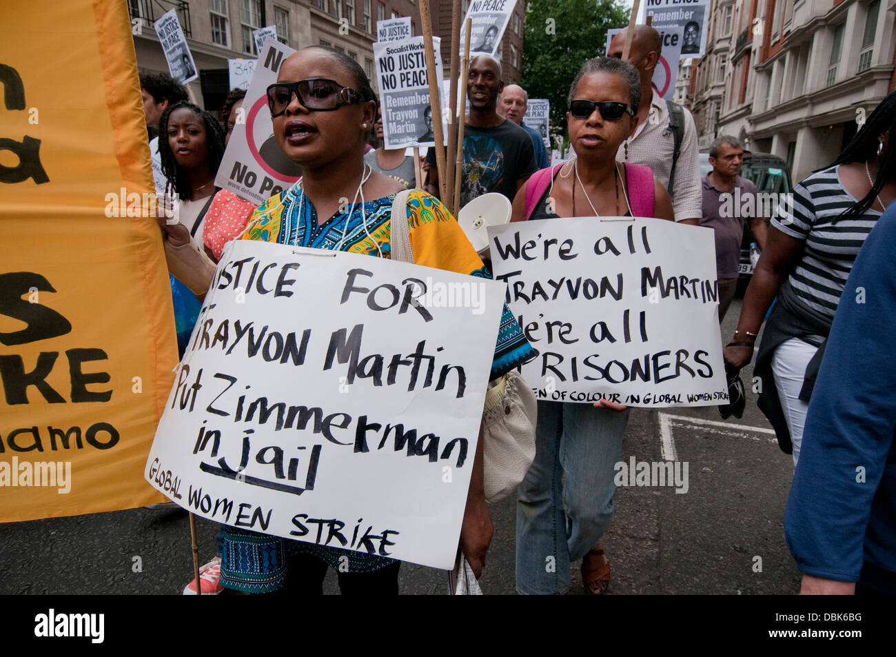 Londres Marcha y manifestación mundial contra el Racismo y la injusticia tras la absolución de George Zimmerman disparó y mató a Trayvon Martin Foto de stock