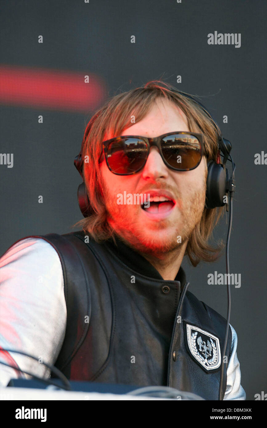 David Guetta realiza en el Estadio Vicente Calderón. Madrid, España -  14.07.11 Fotografía de stock - Alamy