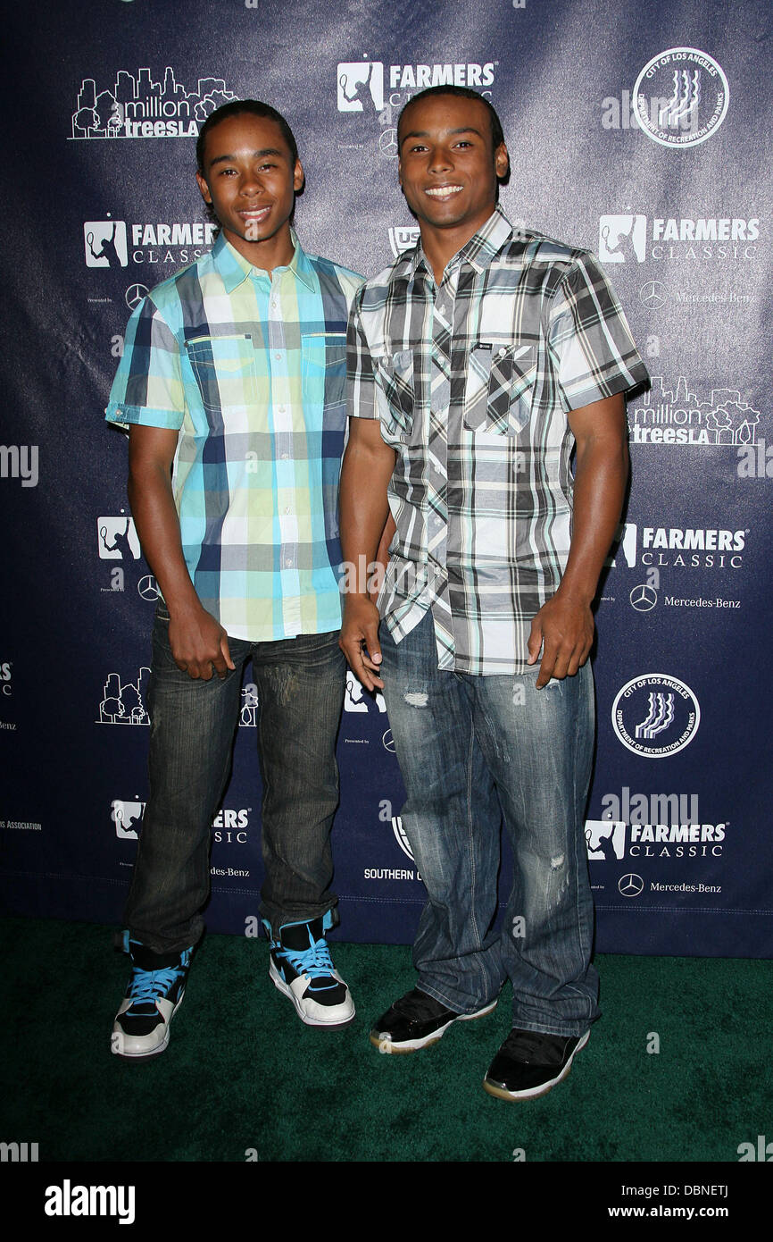 Oren williams and zachary williams fotograf as e im genes de alta