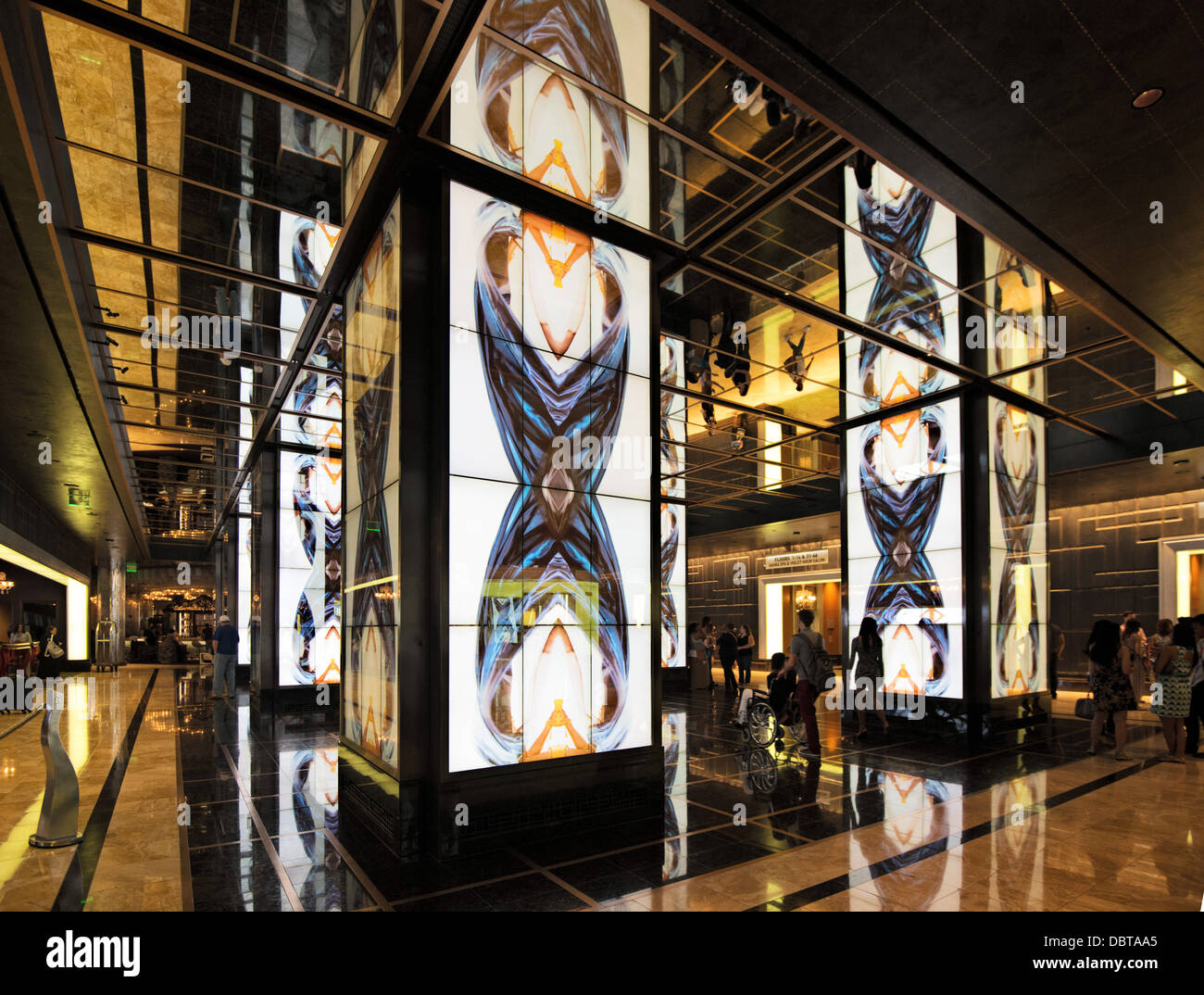 Las Columnas Del Vestibulo Del Hotel El Cosmopolitan Hotel Casino Y Resort Las Vegas Nevada Ee Uu Fotografia De Stock Alamy Las Columnas Del Vestibulo Del Hotel El Cosmopolitan Hotel Casino Y Resort Las Vegas Nevada Ee Uu Fotografia De Stock Alamy