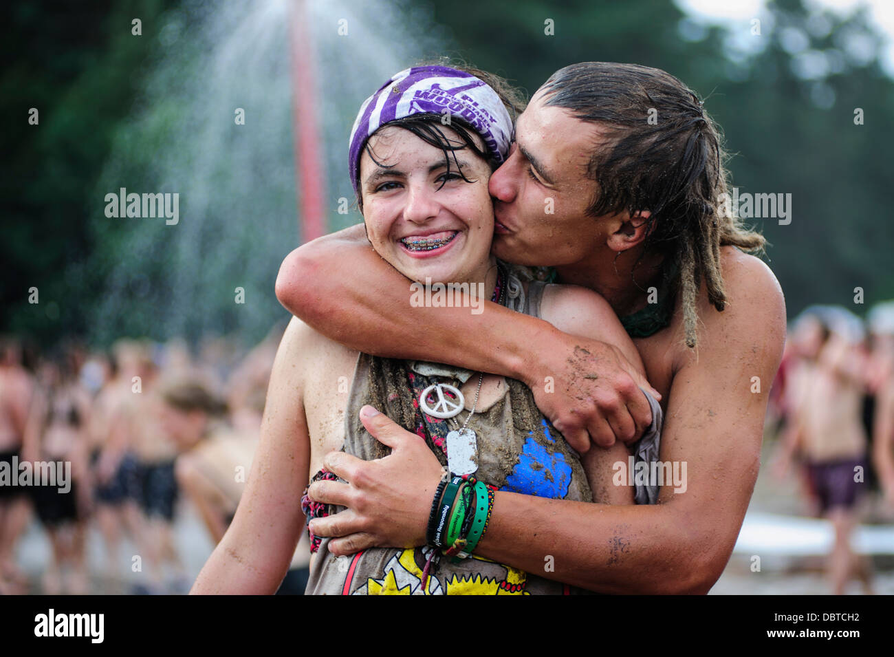 Los participantes en el Festival Przystanek Woodstock music festival, Kostrzyn, Polonia. Foto de stock