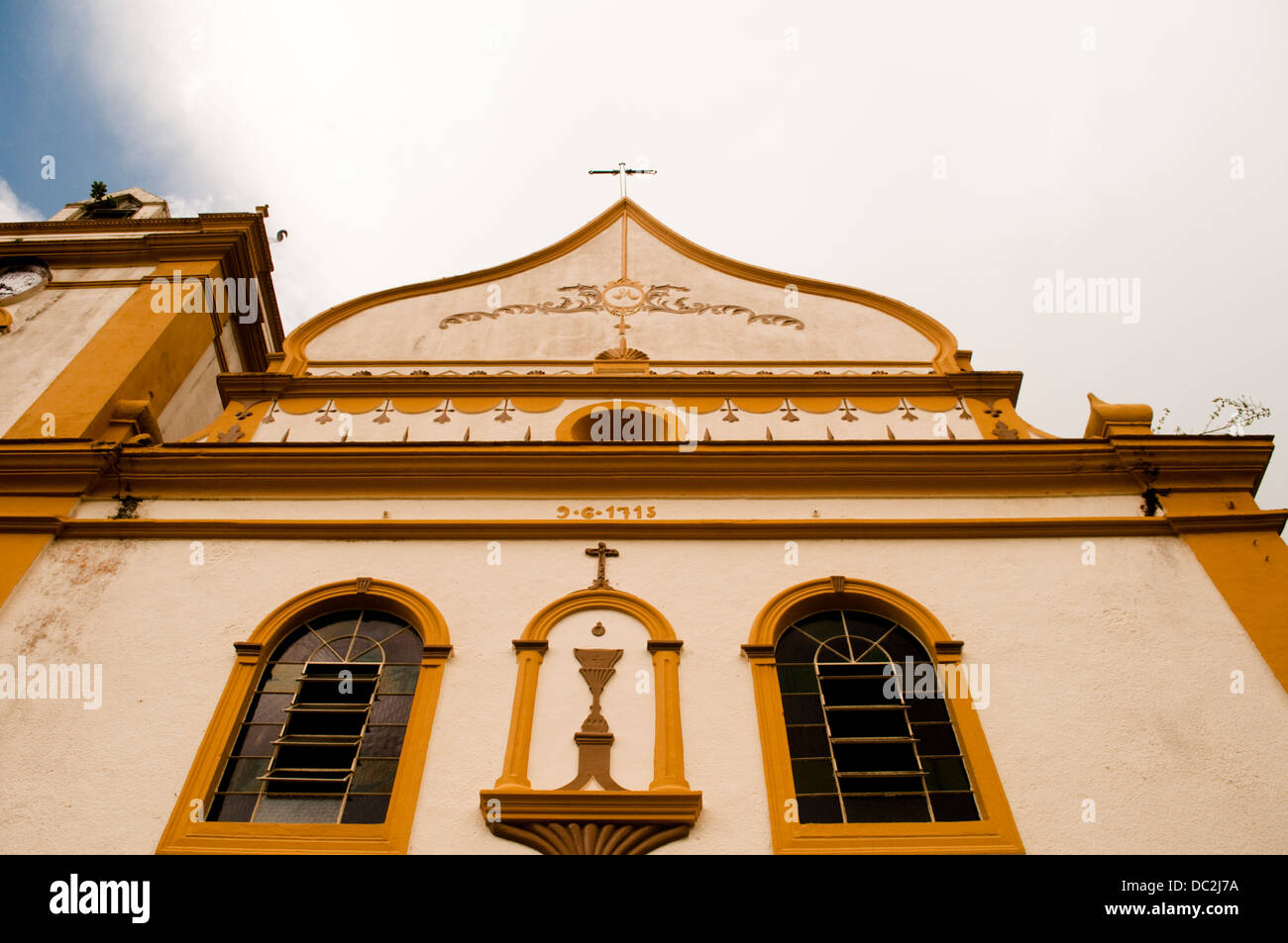 Iglesia católica en la ciudad de Antonina, estado de Paraná, Brasil Foto de stock