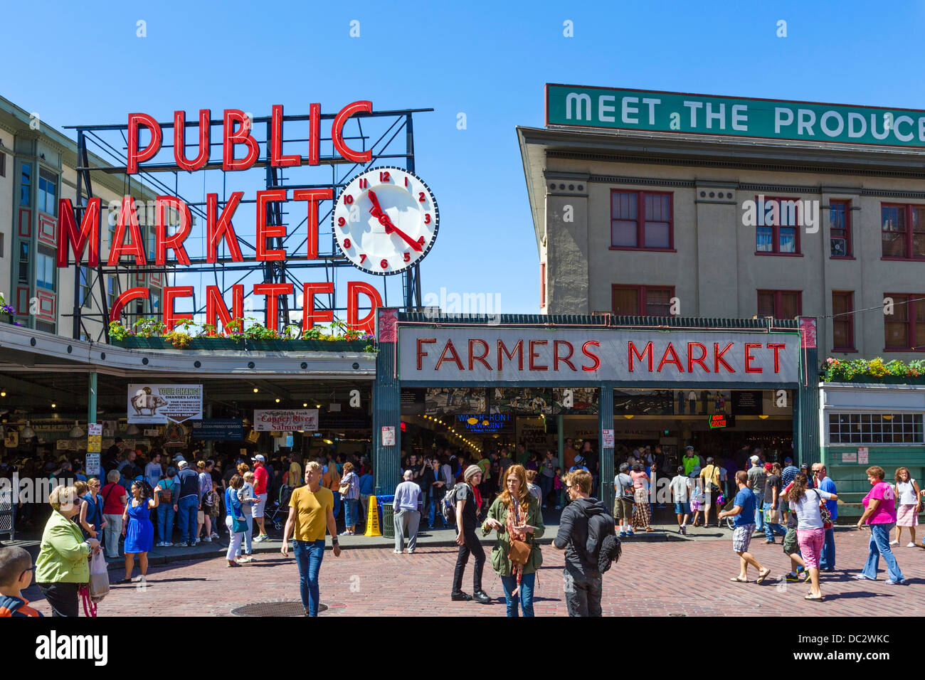 El Mercado Pike Place, en el centro de Seattle, Washington, EE.UU Foto