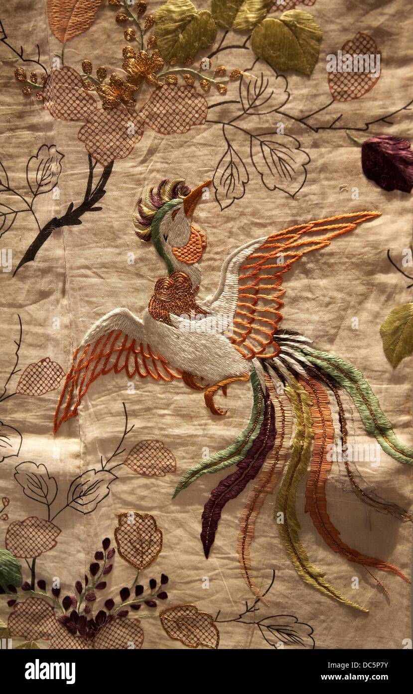 Los kimonos Honkan, Galería Japonesa, Museo Nacional de Tokio, Ueno, en Tokio, Japón Fotografía de stock - Alamy Los kimonos Honkan, Galería Japonesa, Museo Nacional de Tokio, Ueno, en Tokio, Japón Fotografía de stock - Alamy