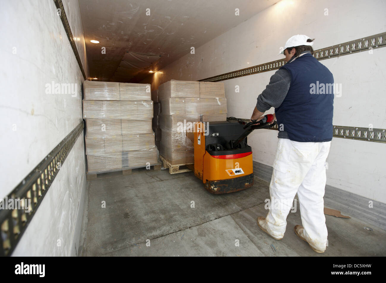 Camion congelado fotografías e imágenes de alta resolución - Alamy