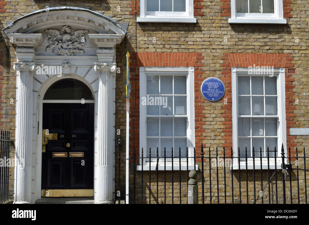 La antigua casa del crimen escritora Dorothy L. Sayers en gran James Street, Bloomsbury, Londres, Reino Unido. Foto de stock