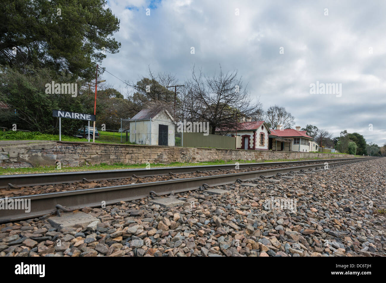 File:Estación Fiorito, ferrocarril Midland (desactivado)..jpg