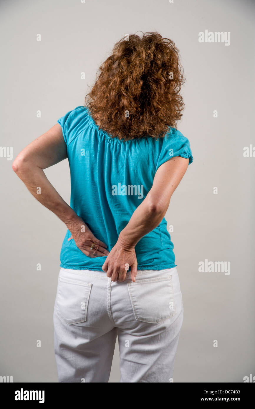 Dolor de espalda baja fotografías e imágenes de alta resolución - Alamy
