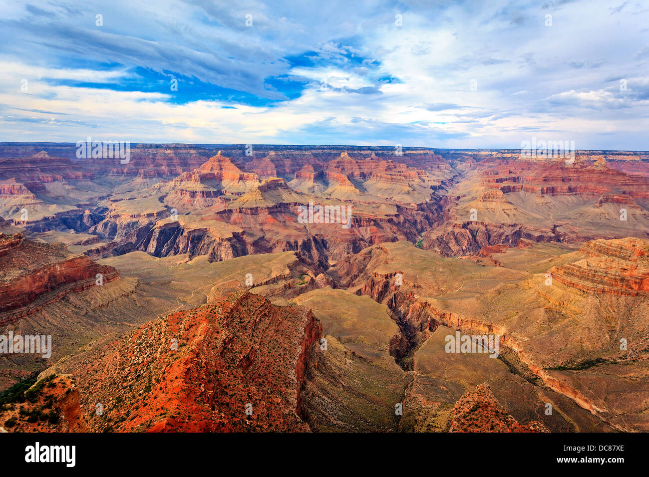 Vista horizontal del famoso Grand Canyon, Arizona, EE.UU. Foto de stock