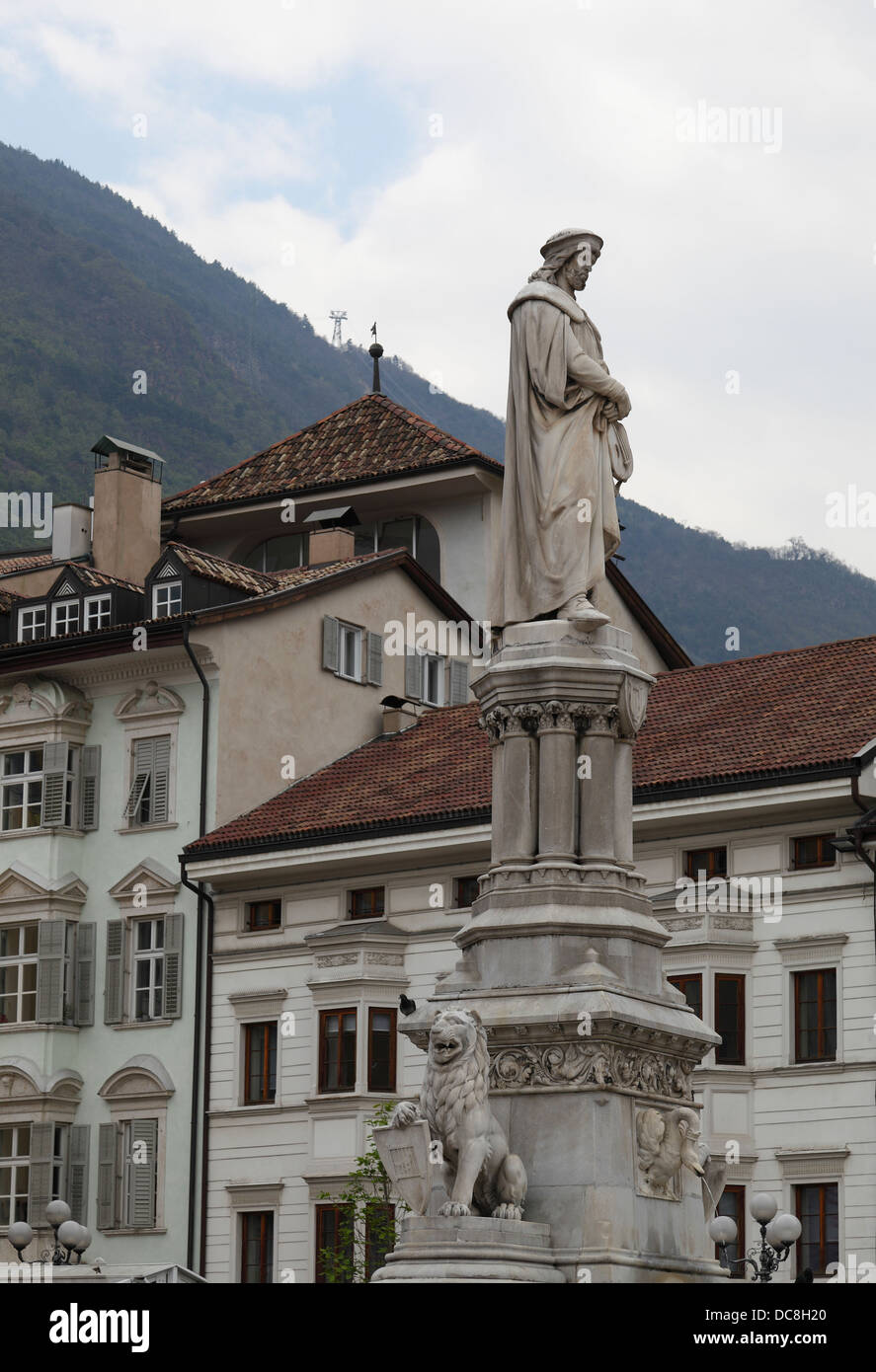 La plaza Walther en Bolzano Joseph Streiter Tirol calle Italia Foto de stock