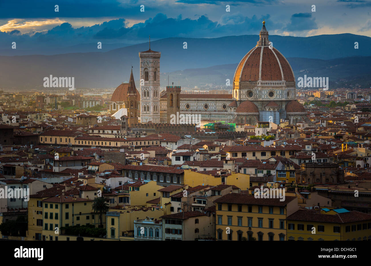 Puesta de sol desde el Piazzale Michelangelo Firenze (Florencia), Italia Foto de stock