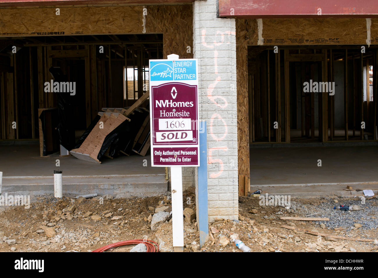 La construcción de una comunidad de casas NV con 'viejos' signos. Foto de stock