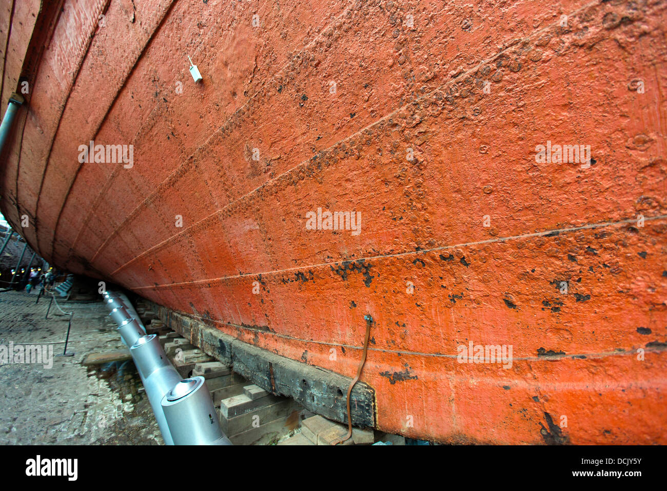 Doble las placas de hierro remachado en el casco de Isambard Kingdom Brunel el barco de vapor SS Gran Bretaña. Bristol, Inglaterra, Reino Unido. Foto de stock