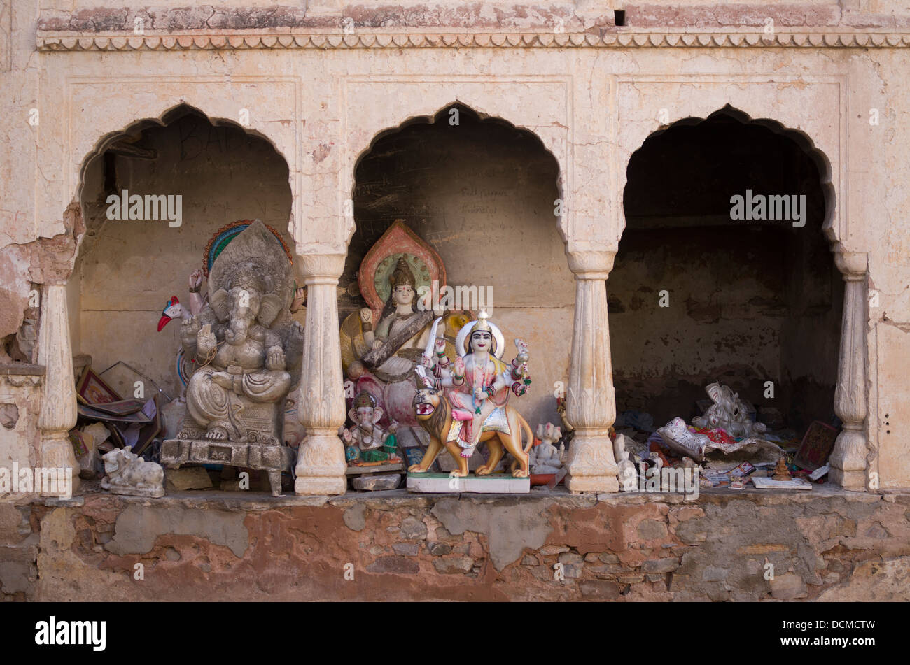 Estatuas hindúes en Galta Palace / Monkey Temple - Jaipur, Rajasthan, India Foto de stock