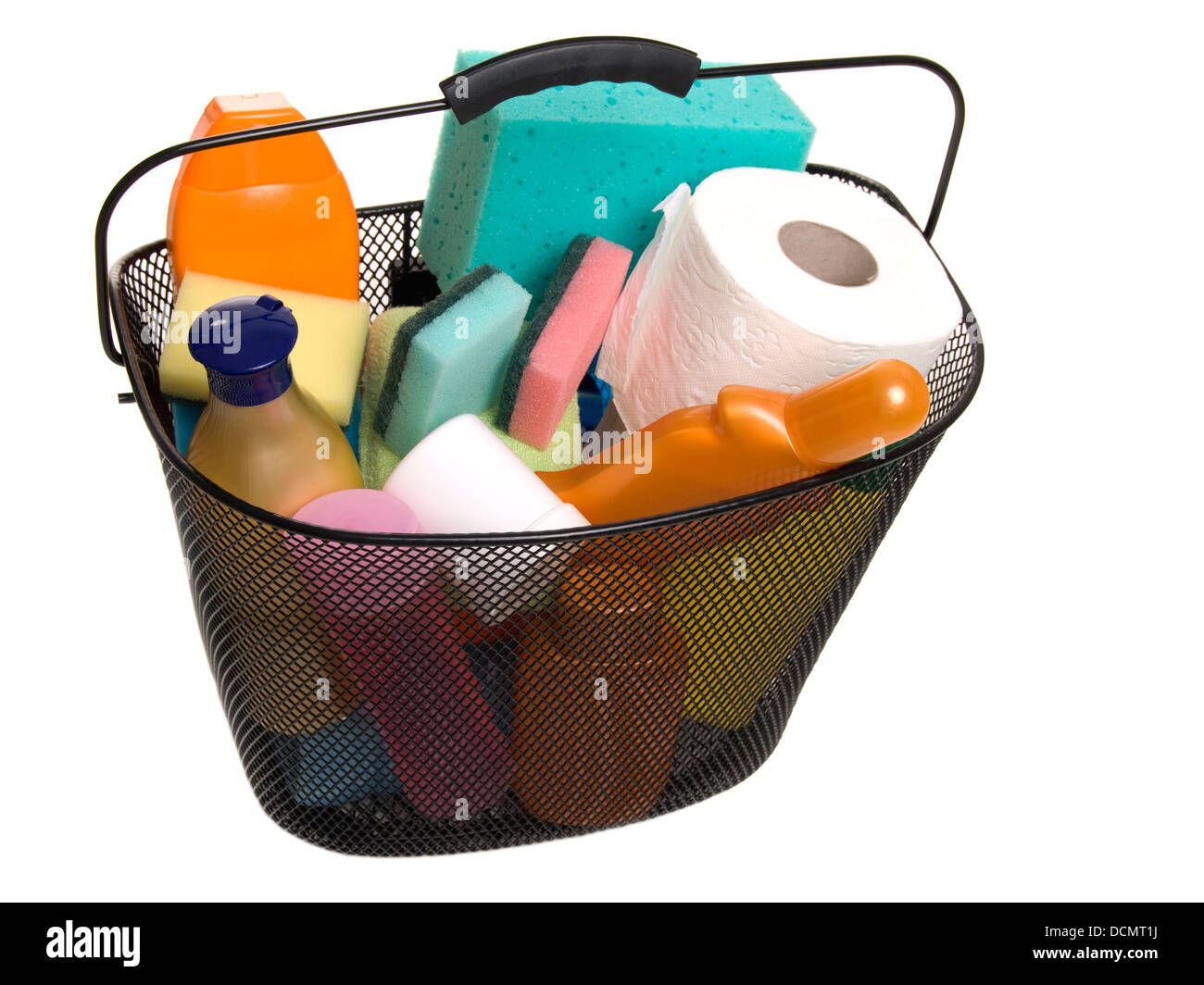 Canasta llena de botellas de para de limpieza Fotografía de stock Alamy