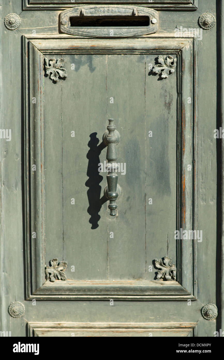 Puerta con ranura de correo, Venecia Fotografía de stock - Alamy