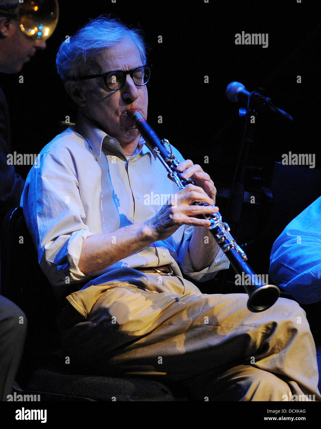 Woody Allen y su New Orleans Jazz Band realice en el Fillmore de Miami Beach. Miami Beach, Florida - El 20.12.11, Foto de stock