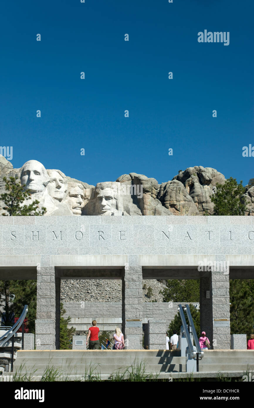 Centro de Visitantes el Monumento Nacional Monte Rushmore (©GUTZON BORGLUM y Lincoln, 1941) Black Hills en Dakota del Sur EE.UU. Foto de stock